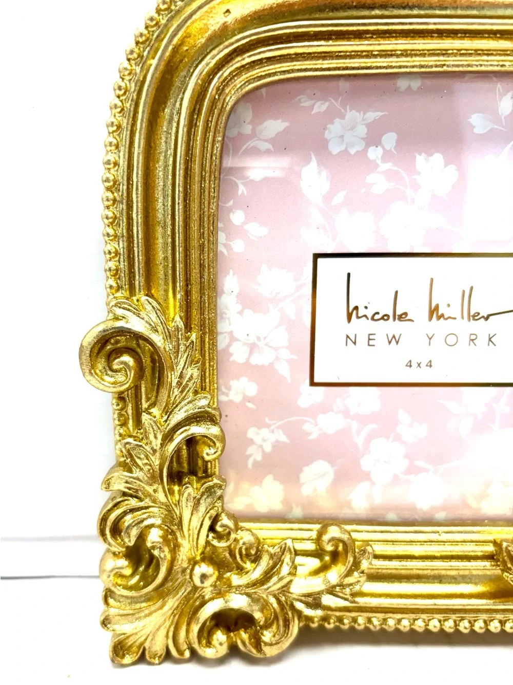 Nicole Miller New York Baroque Style 4 x 4 Gold Picture Frame Easel Back F441004